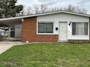 1275 Dulong Ave, Madison Heights, MI 48071