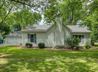 310 S Euclid St, Colfax, IL 61728