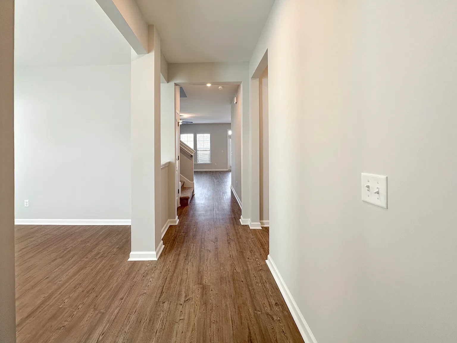 5 bed, 2956 sqft, $2,600 — Photo 3