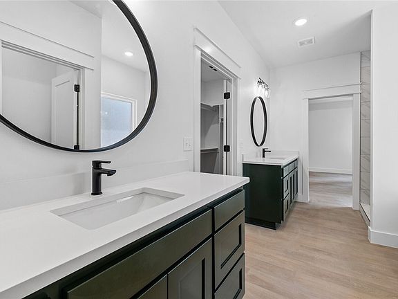 5th image of 3 Yardley Ln