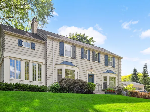 535 Montcalm Pl, Saint Paul, MN 55116