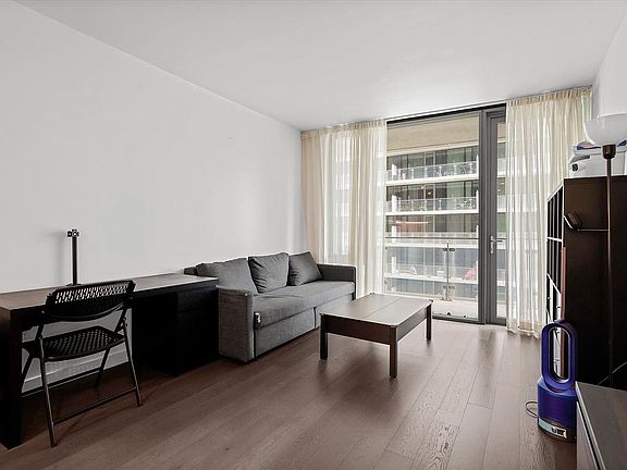 5th image of 13103 40th Rd APT 11D