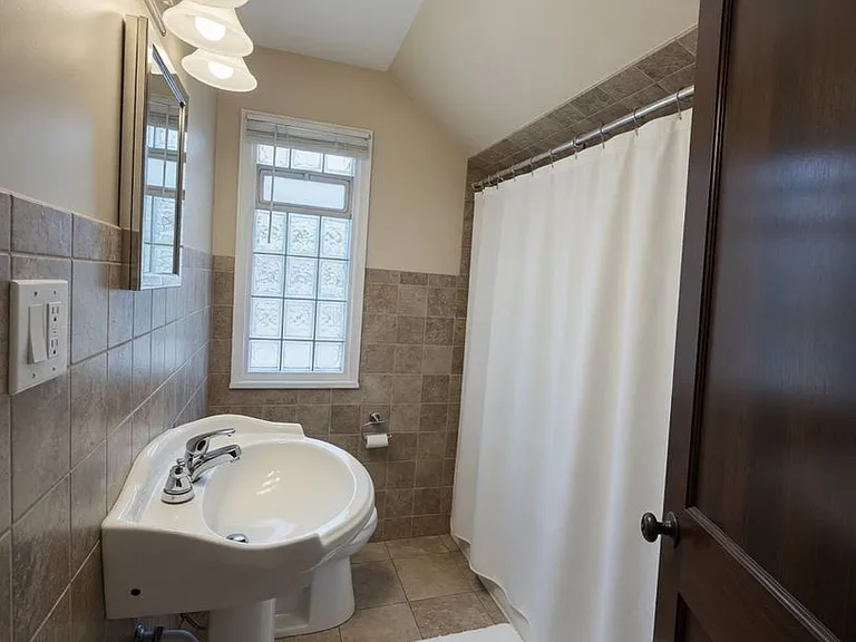 3342 Humboldt Ave N #2 — Photo 7