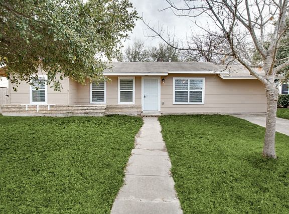 2nd image of 2914 Shady Springs Dr