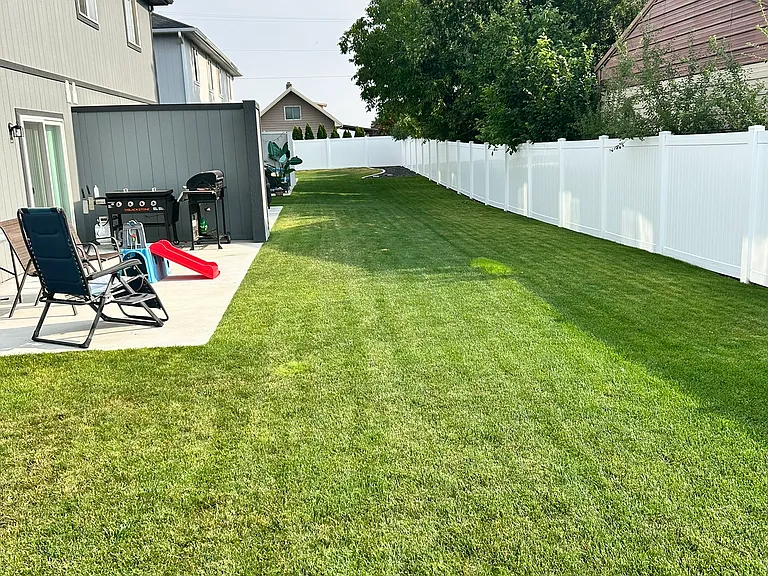 1211 S Rees Ln — Photo 2