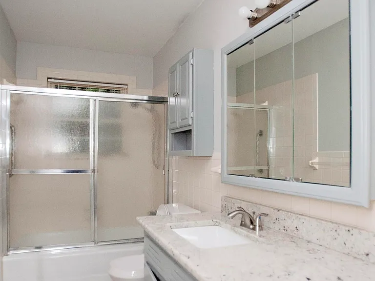 401 Valley View Dr — Photo 17