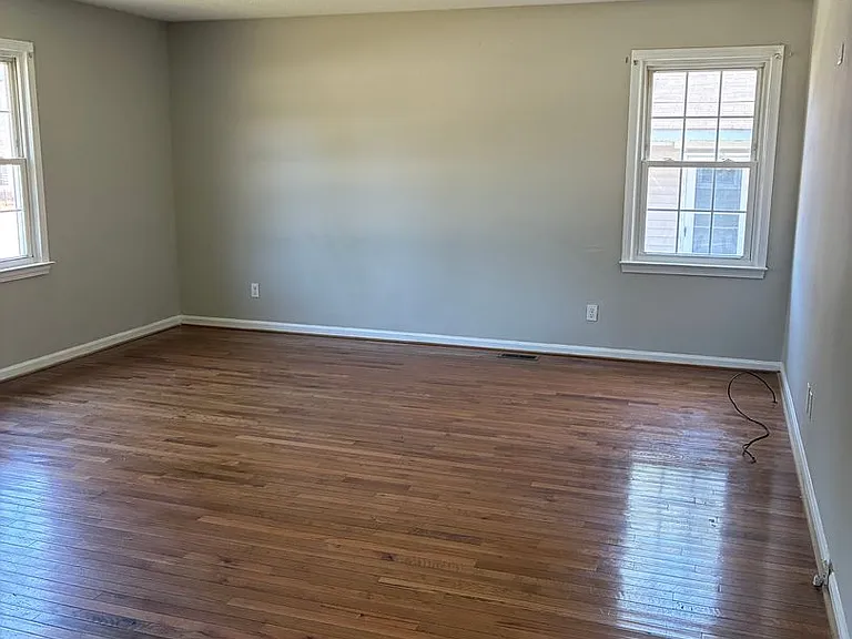 609 Dunbar St — Photo 11