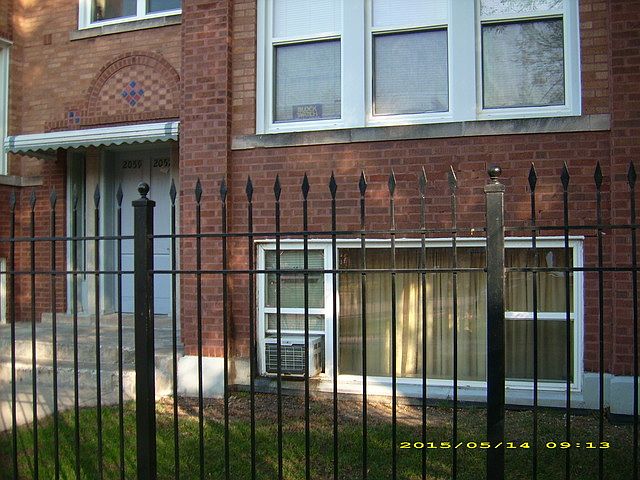 2nd image of 2057-59 N Leclaire