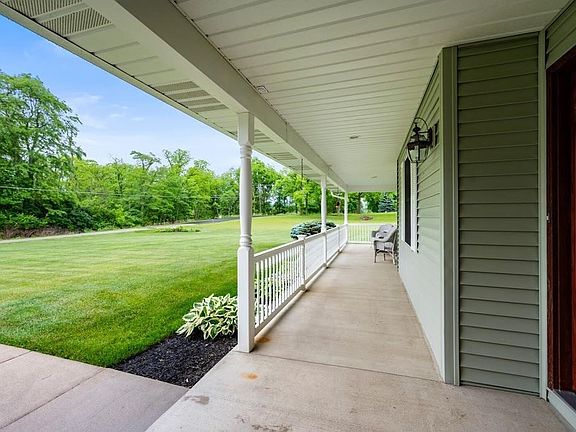 2nd image of 8001 E County Road 425 N