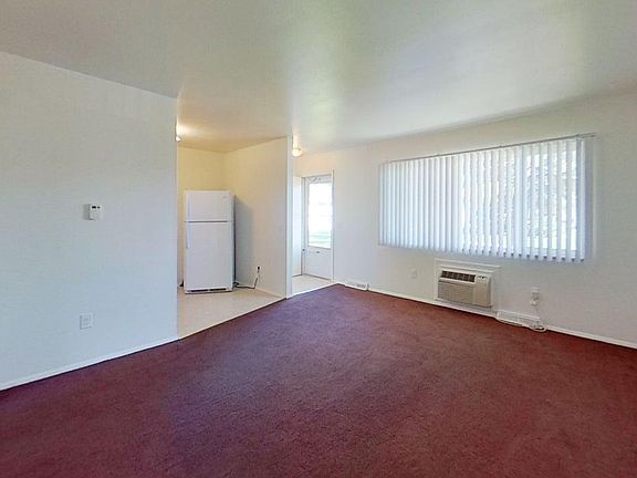 3rd image of 5050 Northfield Dr #5