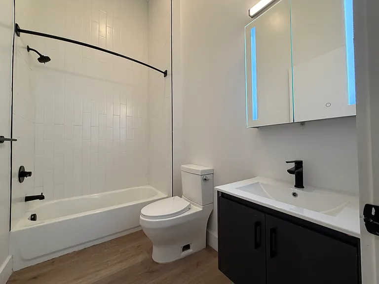 36 Madison St #106 — Photo 8