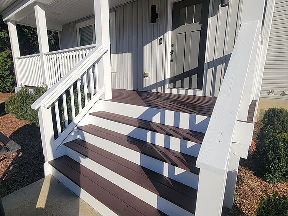 3rd image of 7115 Pullen Dr