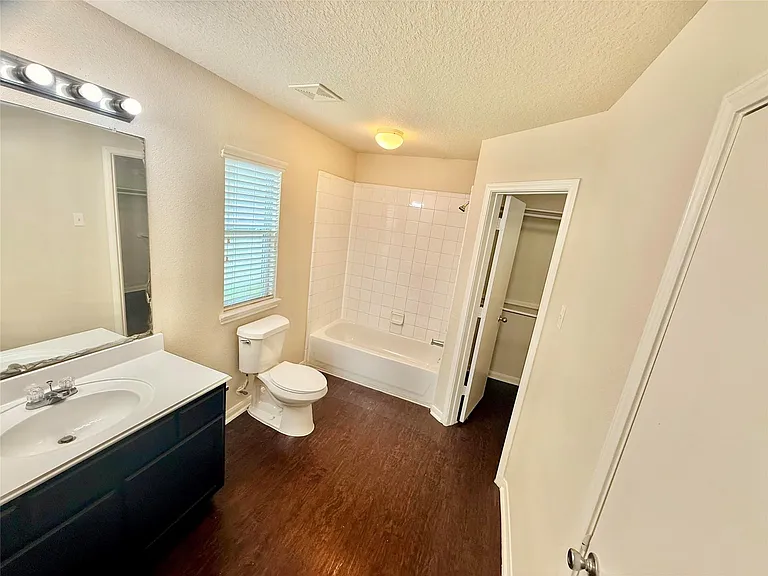 3906 Teal Run Meadows Dr — Photo 16