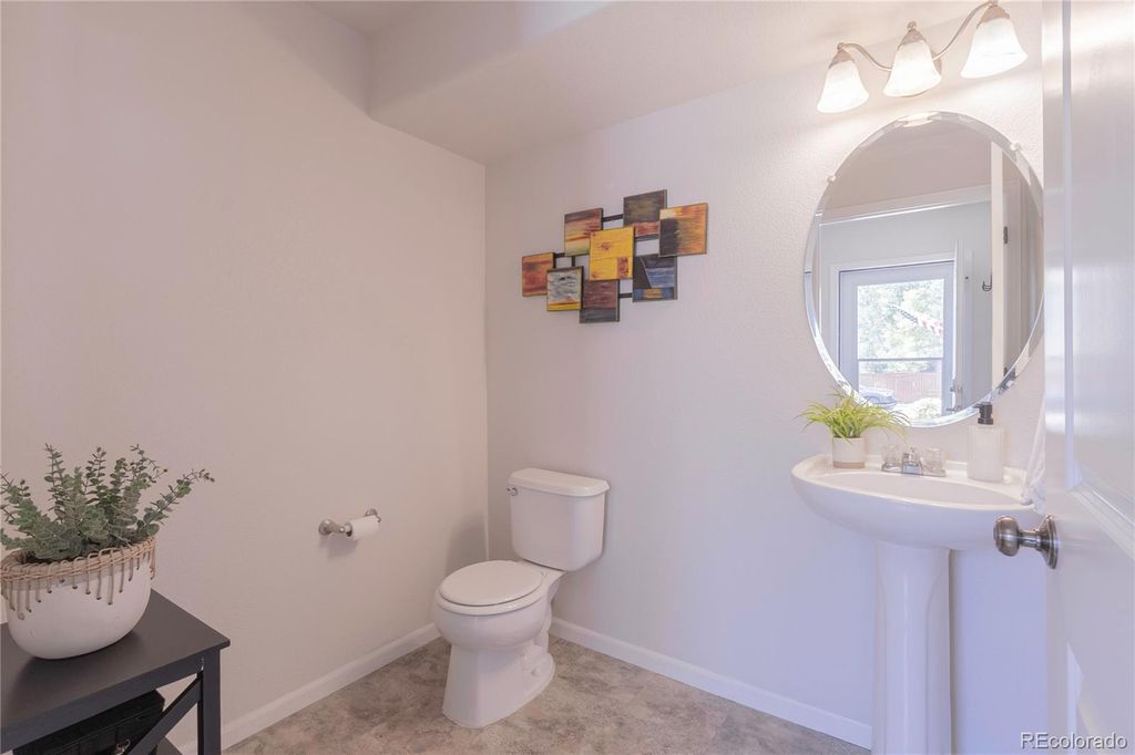 2643 W 45th Street