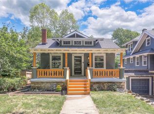 5705 Oak St, Kansas City, MO 64110
