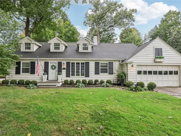 340 Saddler Rd, Bay Village, OH 44140