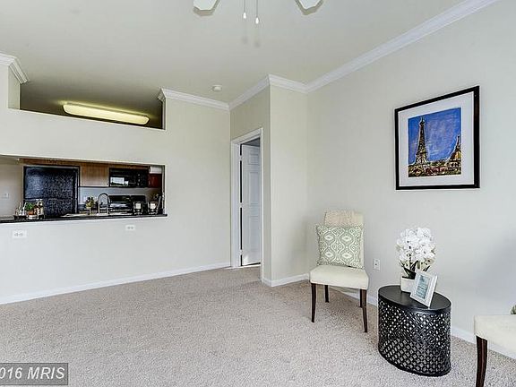 5th image of 19609 Galway Bay Cir APT 404