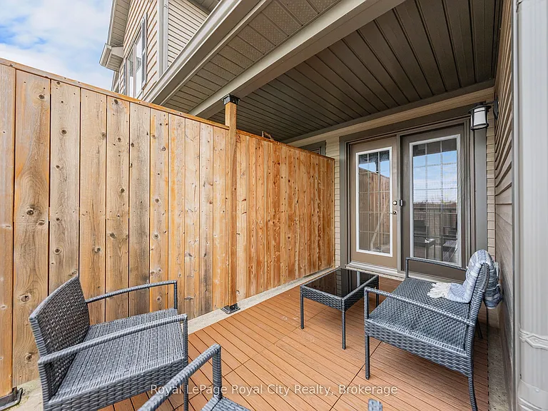 85 Mullin Dr #1B — Photo 35
