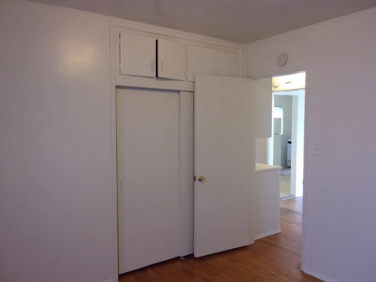 1233 1235 29th Street 2903 St #2906-A — Photo 13