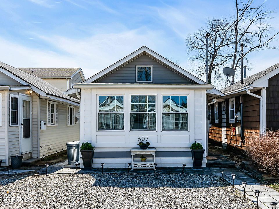 1st image of 607 Central Avenue