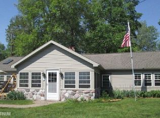 8319 Lakeshore Rd, Lexington, MI 48450