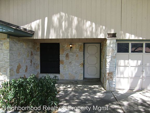 2nd image of 502 Heather Dr