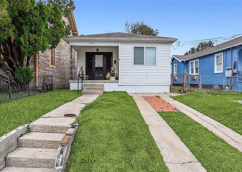 1st image of 2725 Wisteria St