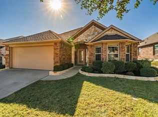 8713 Vista Royale Dr, Fort Worth, TX 76108