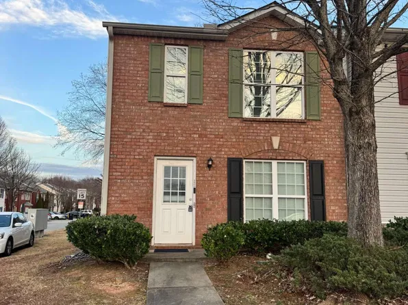 1754 Grove Way, Hampton, GA 30228