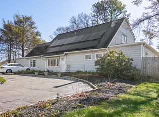 53 Harford Dr, Coram, NY 11727