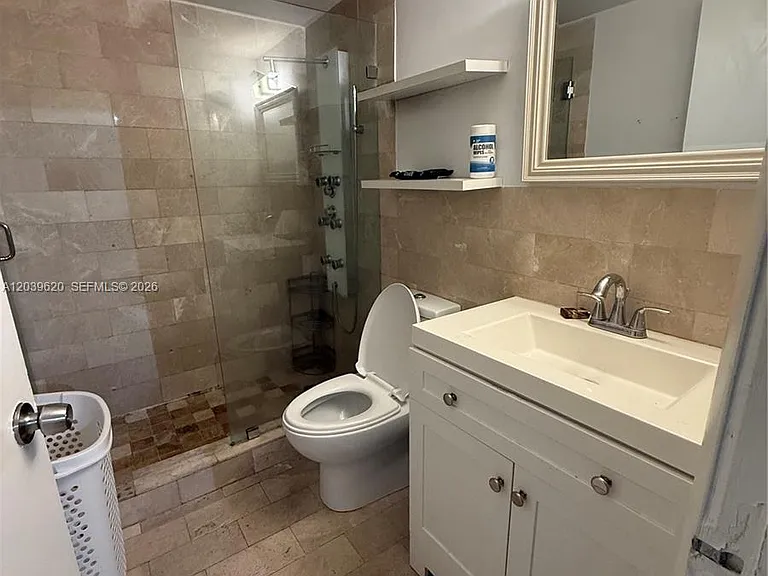 833 West Ave #204 — Photo 6