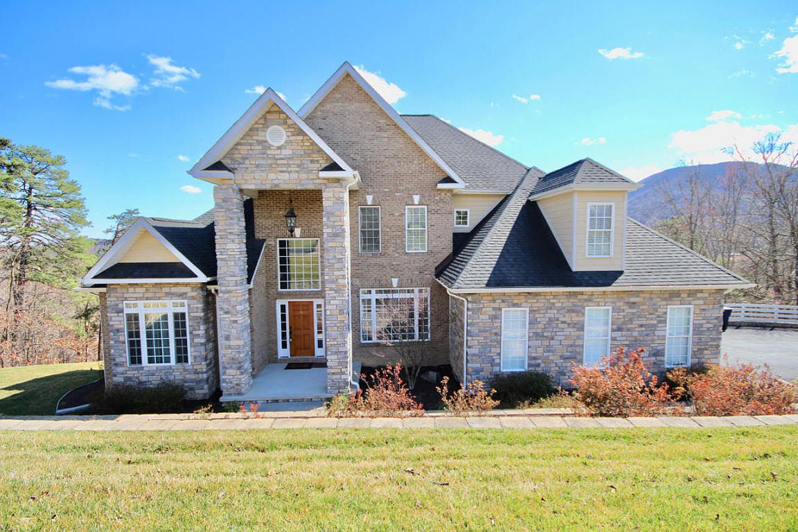 3456 Wellington Dr SE, Roanoke, VA 24014 | Zillow
