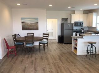 3921 Eleven Mile Rd, Galveston, TX 77554