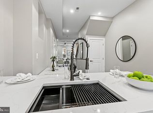 2906 Clifton Ave, Baltimore, MD