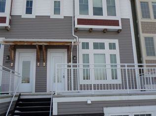 4005 E Calgary Ave, Bismarck, ND 58503