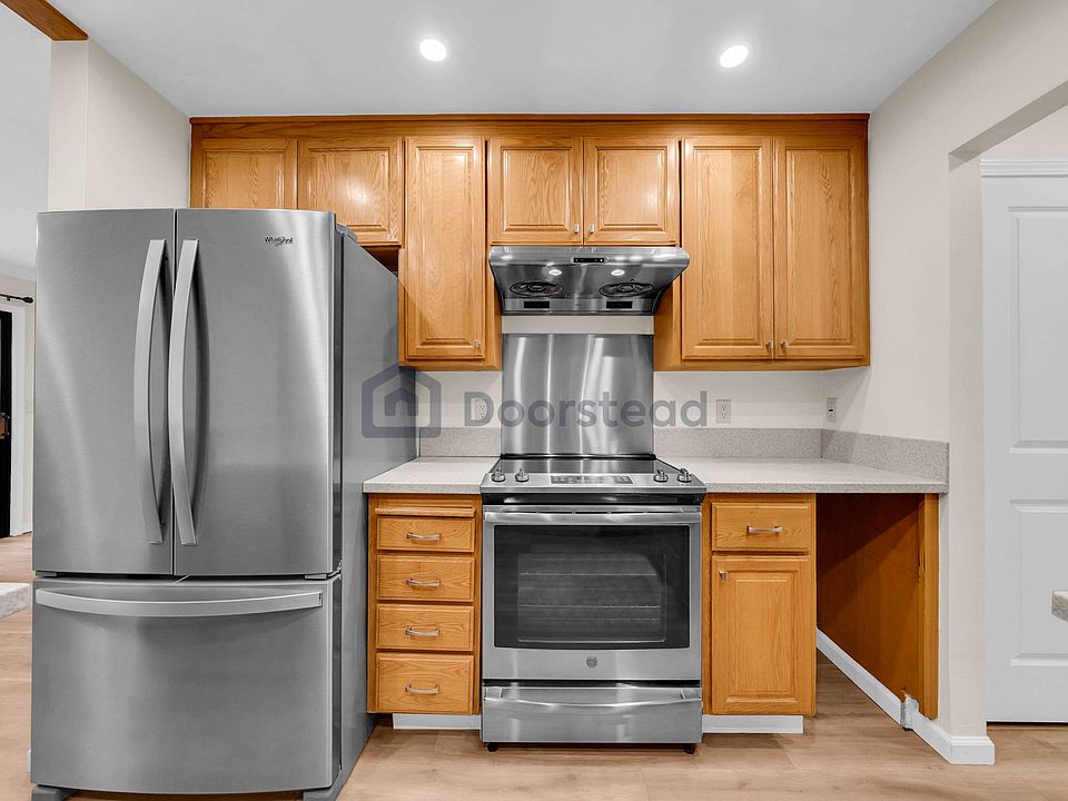 1st image of 1430 Gordon St APT B