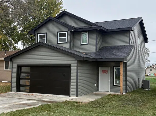 4817 Navajo St, Council Bluffs, IA 51501