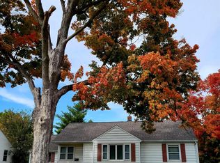 603 W 14th St, Vinton, IA 52349