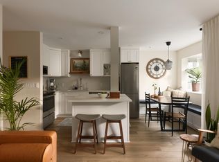 2133 Dundas St #101, Vancouver, BC