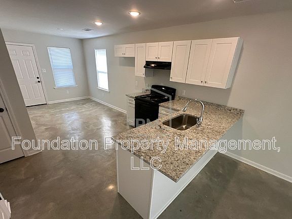 3rd image of 2510 Sl Henry St