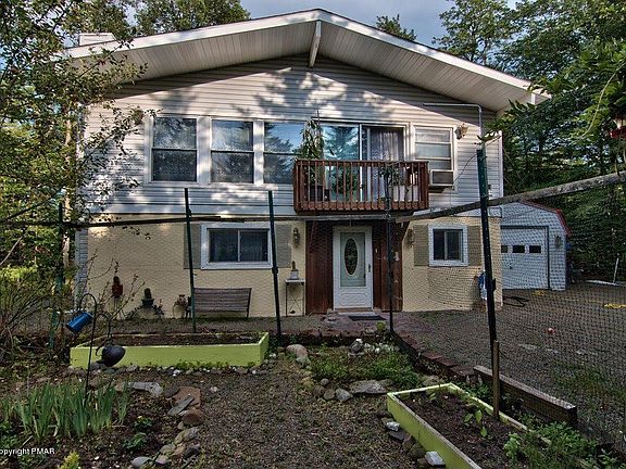 2nd image of 1480 Waterfront Dr