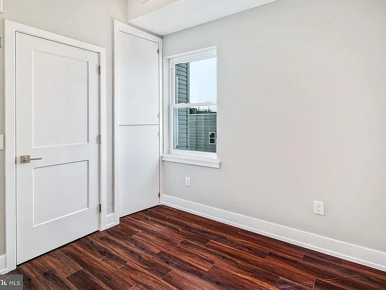 1527-29 Ridge Ave #1B — Photo 16