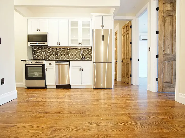 81 Stockholm St #4B — Photo 1