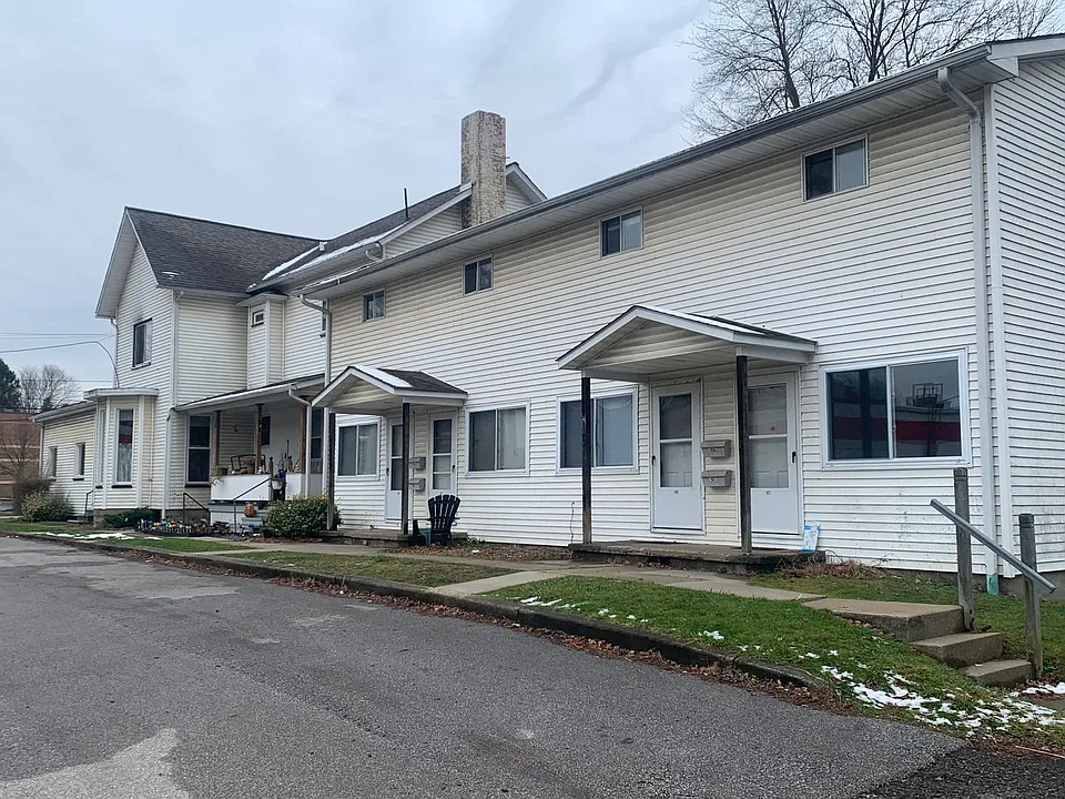 334 Main St