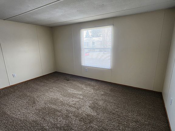 2nd image of 1007 Foxtail Ct