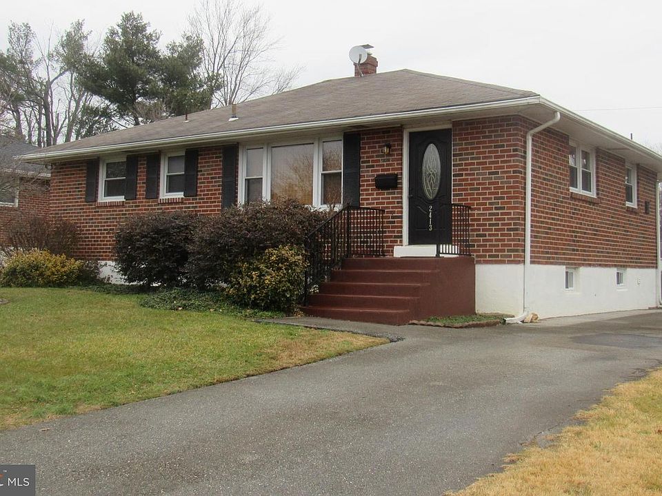 1st image of 2413 E Eric Dr