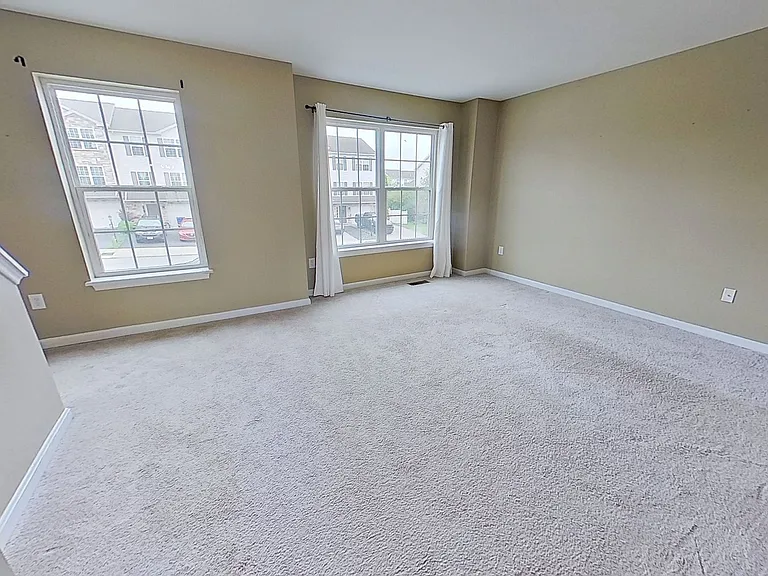 825 Rachel Dr — Photo 14