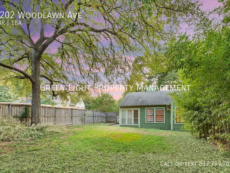 1202 Woodlawn Ave — Photo 35