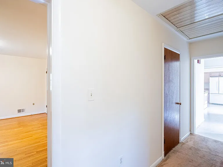 6608 Fairlawn Dr — Photo 13
