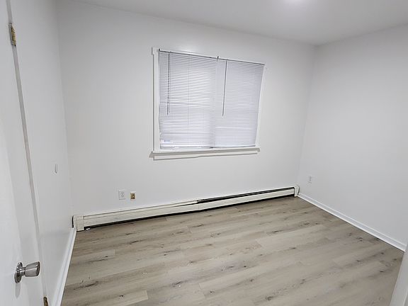 3rd image of 115 Jewett St #1
